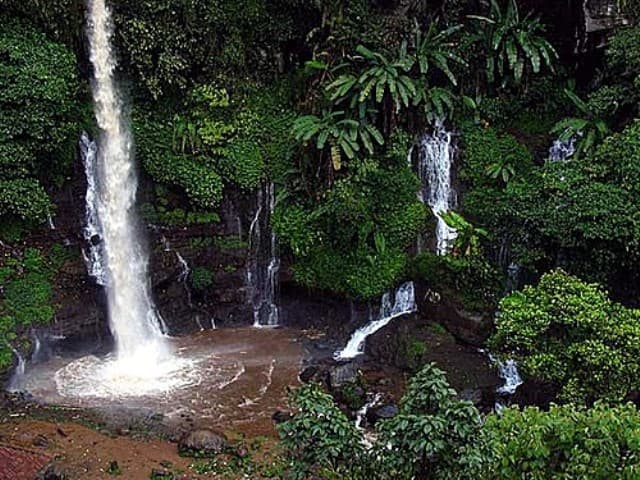 Keindahan Curug Cihanyawar